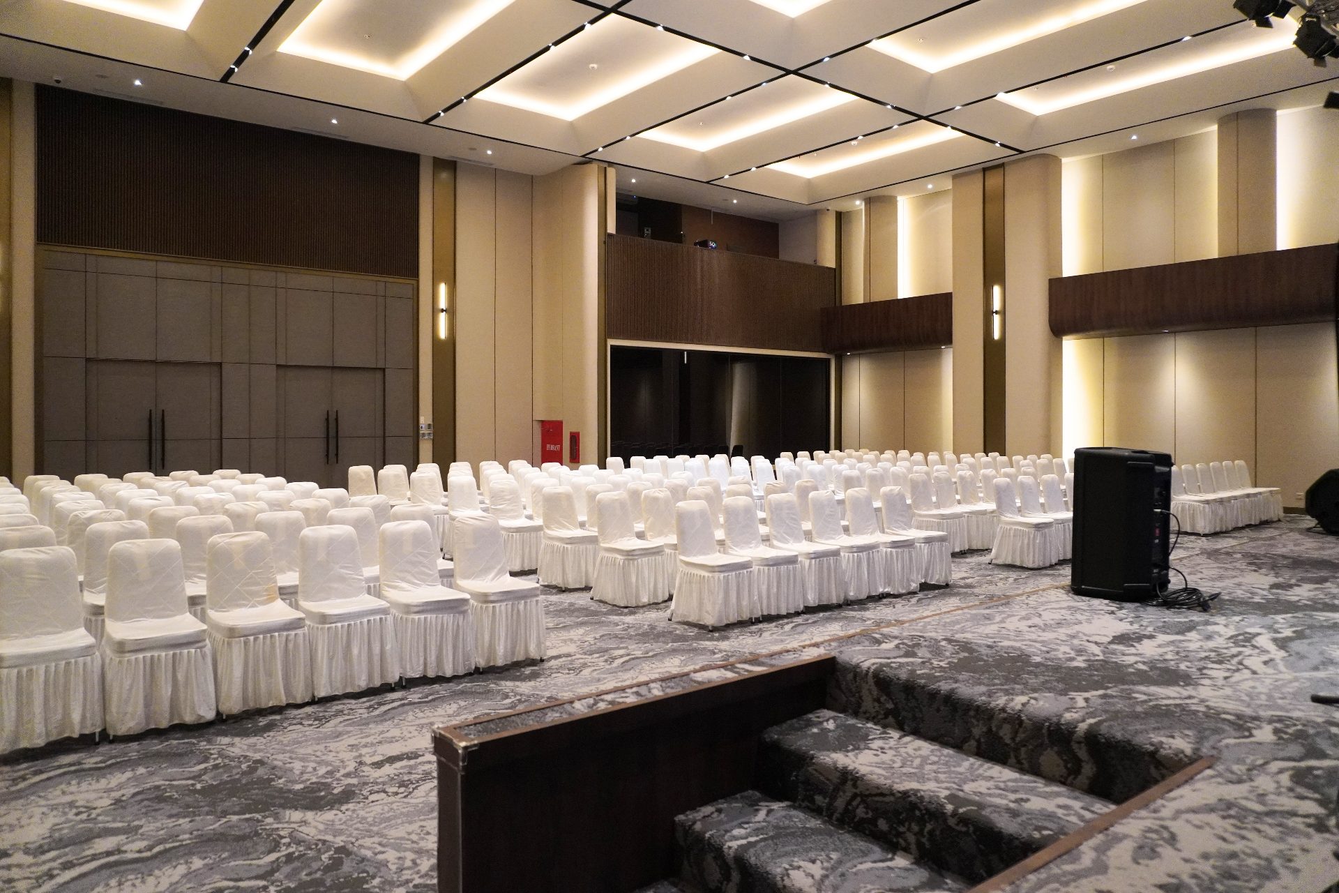 Hall Seat